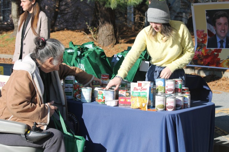 Skoufis Joins with Local Organizations to Distribute Thanksgiving Meals to Families