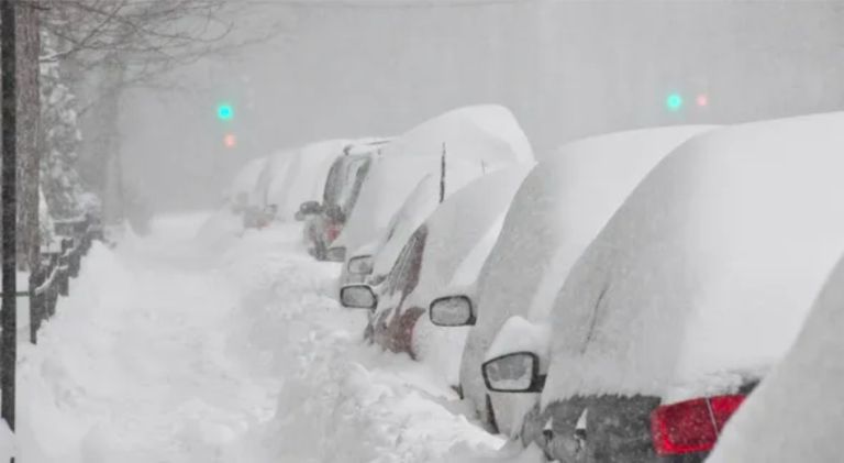 State of Emergency Declared for Major Snow Storm Near Great Lakes